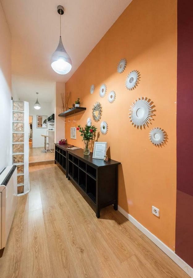 Apartamento en Calle Tres Peces Madrid Exterior foto
